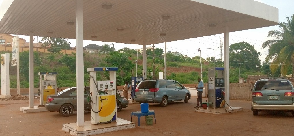 OANDO GAS AND SERVICE STATION