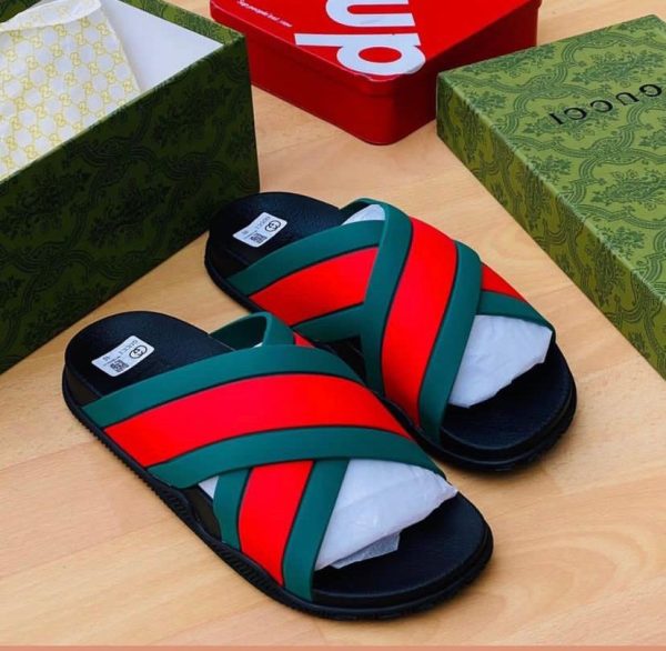 Checkout this amazing beautiful Gucci Slippers from our new arrival. Just 28k Naira give away price.