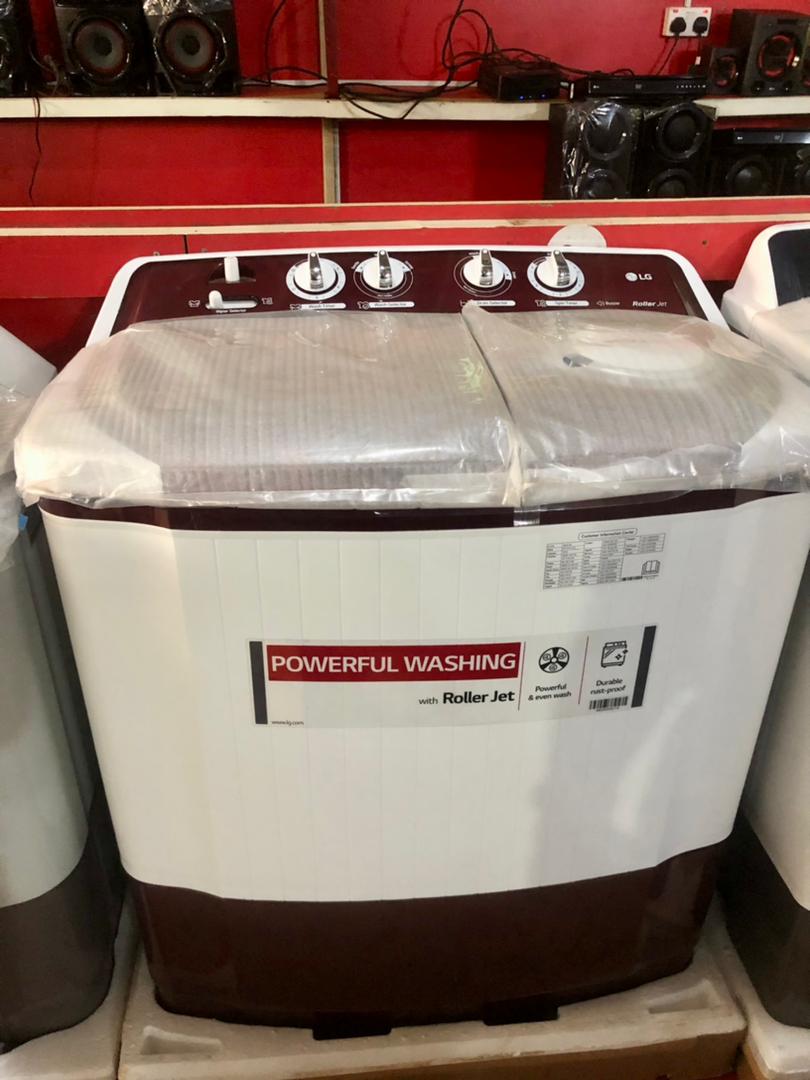 E0C8A3E9-0CB4-466D-A79D-D717EEBDEE97