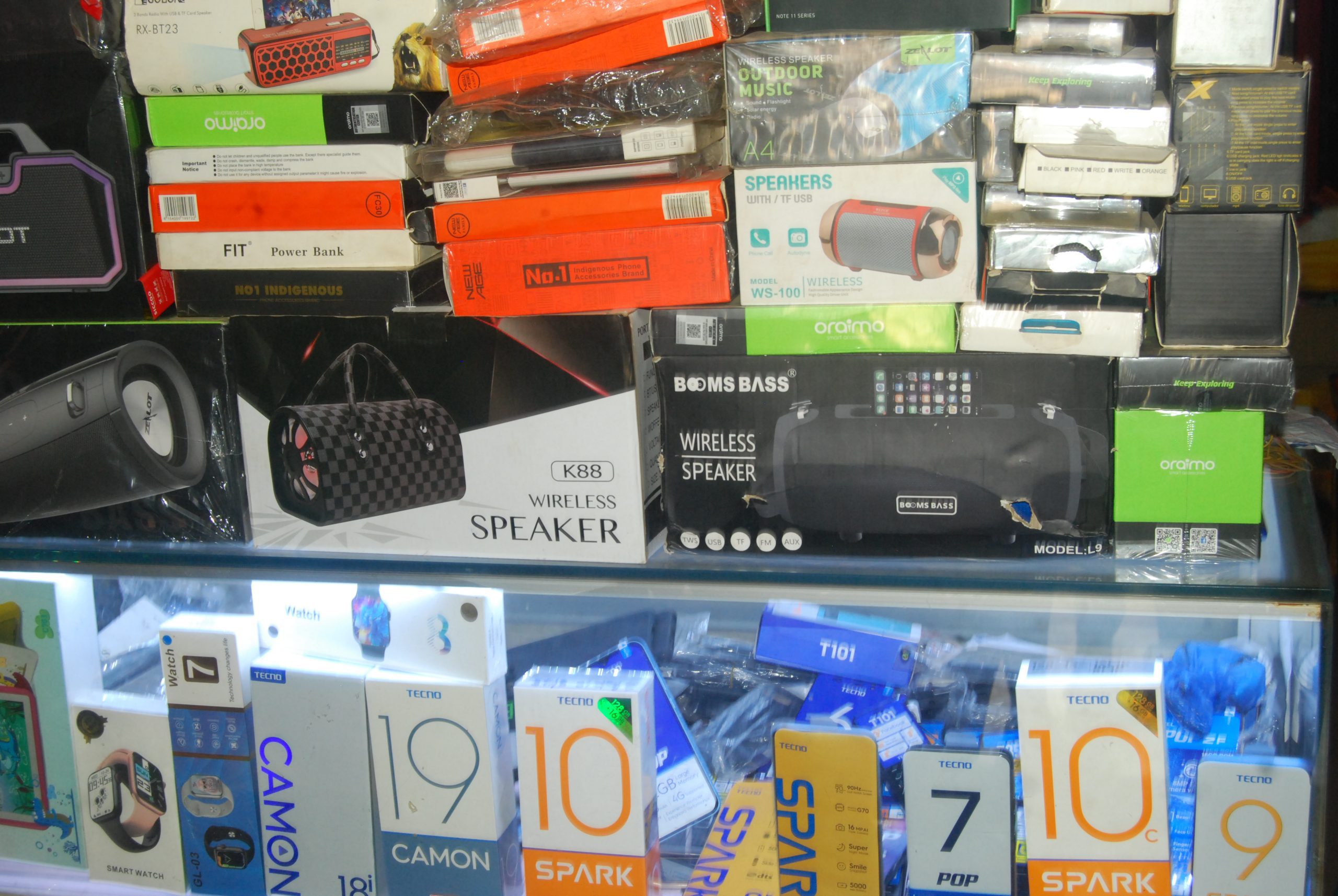 STATELIGHT COMMUNICATION  PHONES AND ACCESSORIES,NNEWI.