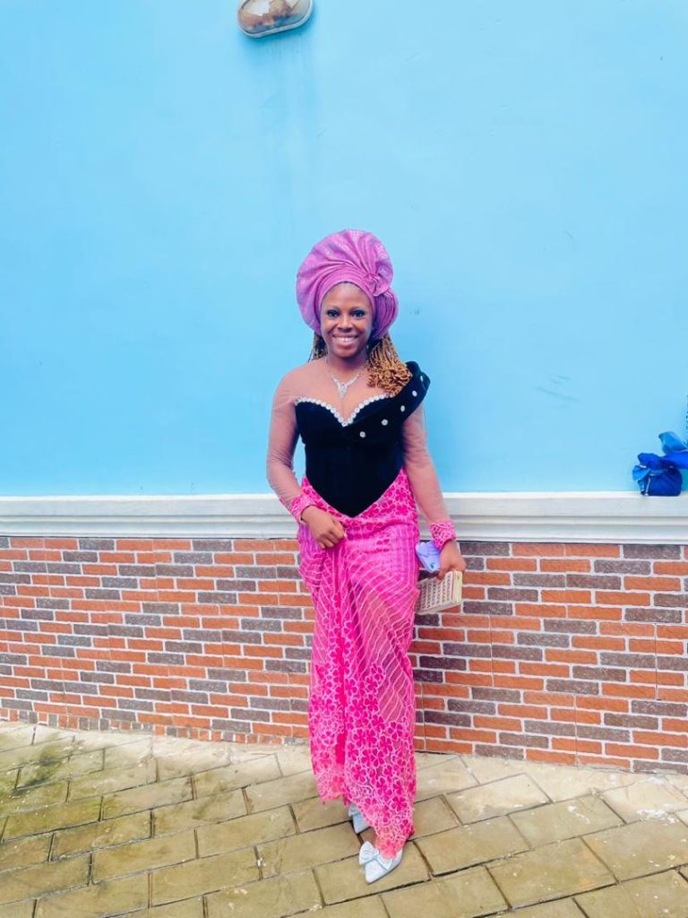 EE939800-C5BD-4C7C-9EB0-06430E35B249