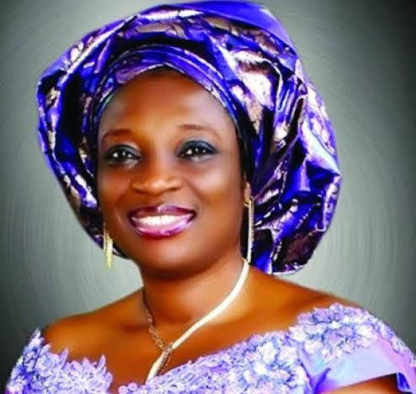 ANAMBRA ELECTION DRAMA: EKWUNIFE, FIRST LADY CLASH OVER EXPLOSIVE ALLEGATIONS   As the Anambra governorship race intensifies, a dramatic clash has ...