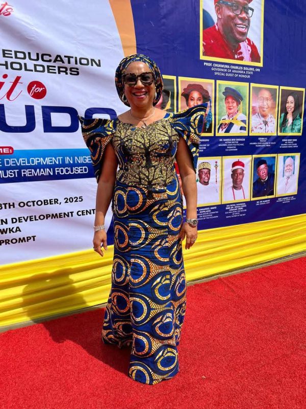 ANAMBRA  EDUCATION SUMMIT: INTELLECTUALS ENDORSE SOLUDO'S TRANSFORMATIONAL LEADERSHIP.  The Anambra State Education Summit, held at the Dora Akunyi...