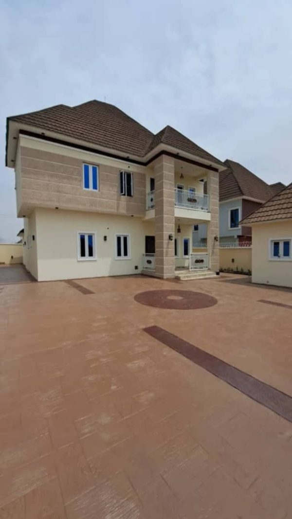 4-BEDROOM DUPLEX AT PERCULIAR ESTATE ABUJA