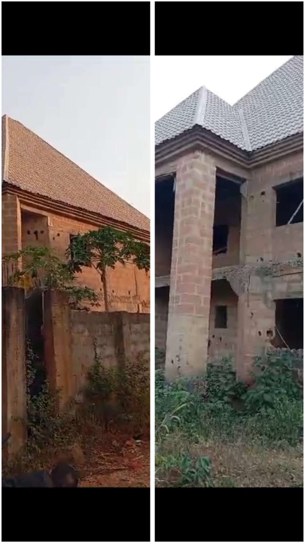 *1775* .Duplex, N70m, Owerenu, off Timber Rd, off Enugu Rd, 6-bedroom,fenced,with gate, on 1 plot, Nsukka, Nsukka LGA,  Enugu State  #duplexforsale...
