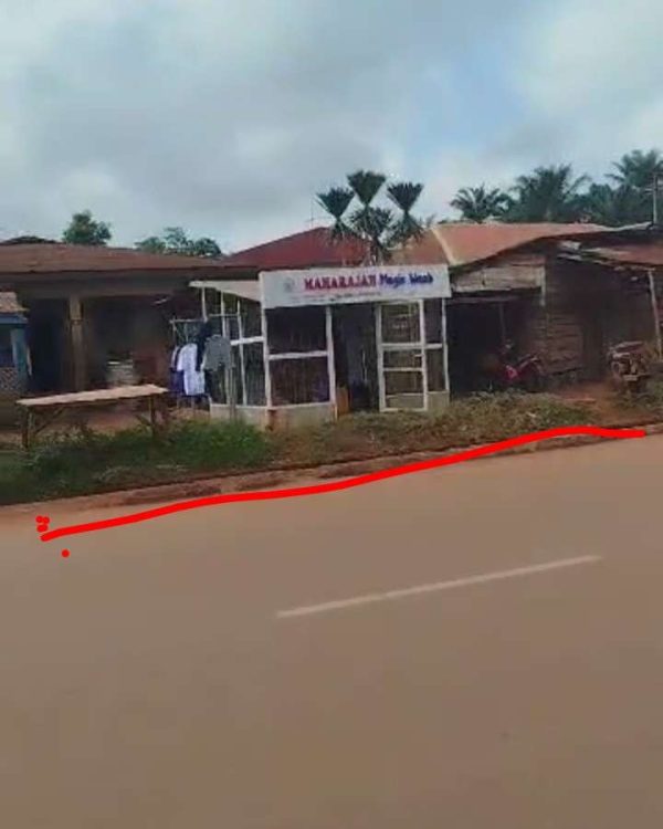 *2135* . 2 plots, N200m, along Ogurugu Rd ,near Addmore Filling Station, WhatsApp 09033649738 Properties@Nsukka, Properties@DimmaHomesNsukka Twoplo...