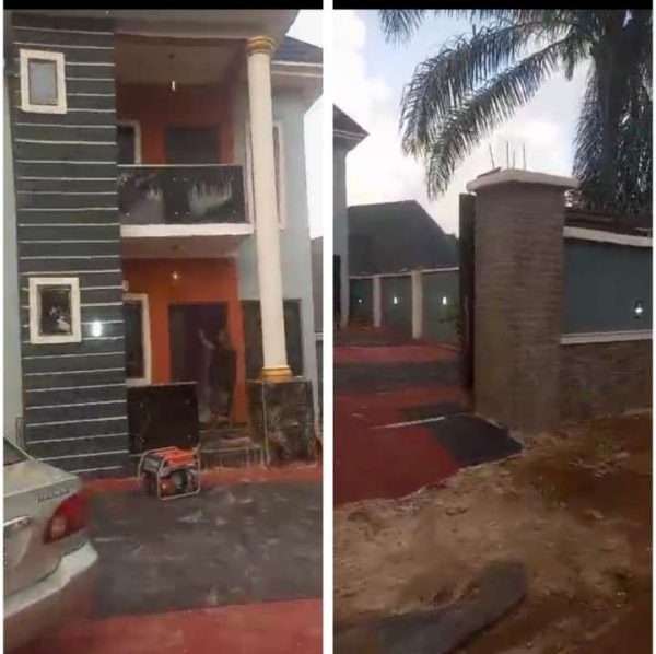 *2535*  Duplex,N120m, Amenu Edem, a 4-brdroom duolex with 2 parlors, overhead tank, fenced with gate, on 1 plot, Nsukka LGA, Enugu State  WhatsApp ...